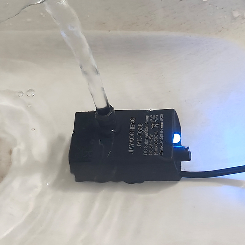 Ultra Quiet USB Aquarium Fish  - Aquarium Mini Fish recensione e prezzo