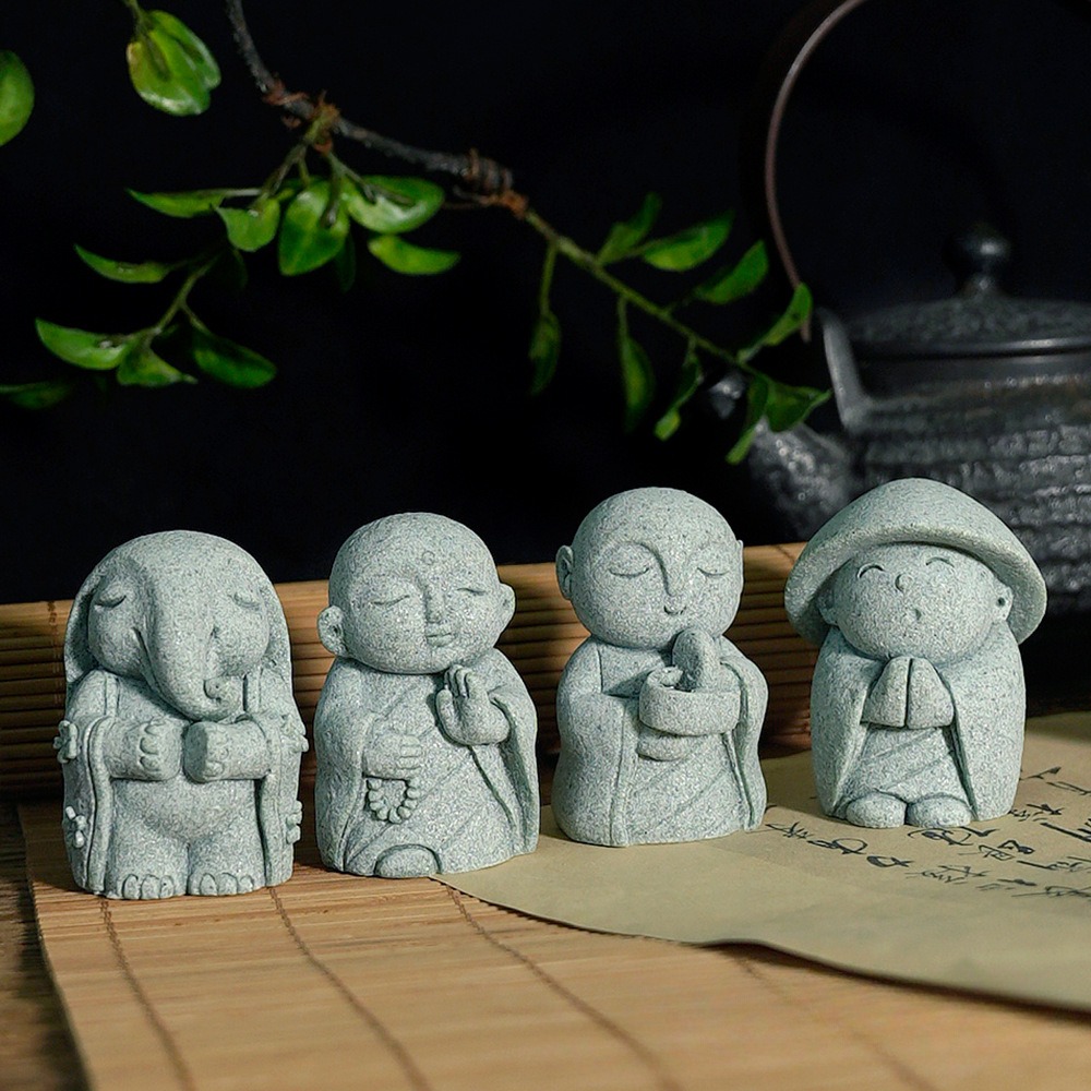 Japanese Buddha Figurine Good  - Aquarium Fish Japan recensione e prezzo
